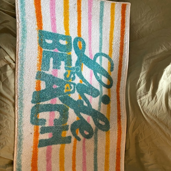 Life is a Beach Rug - Picture 4 of 4